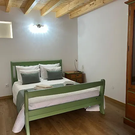 Quinta Do Carvalho Cerquinho *